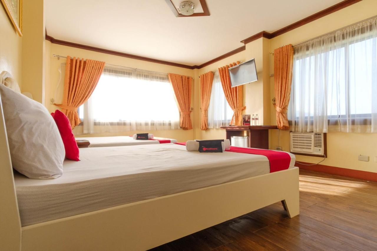 Reddoorz Plus @ Seaborne Hotel Subic Zambales Exterior foto
